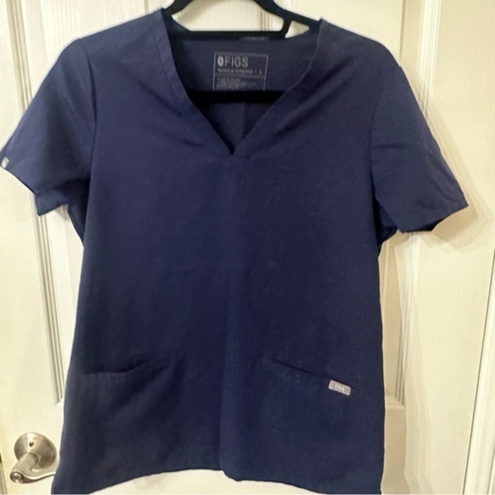 FIGS 3 pocket Scrub Top, Small
